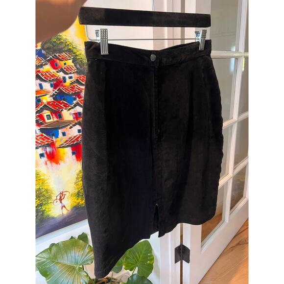 Vintage Winlit Short Suede Leather Skirt, Medium - Picture 3 of 3